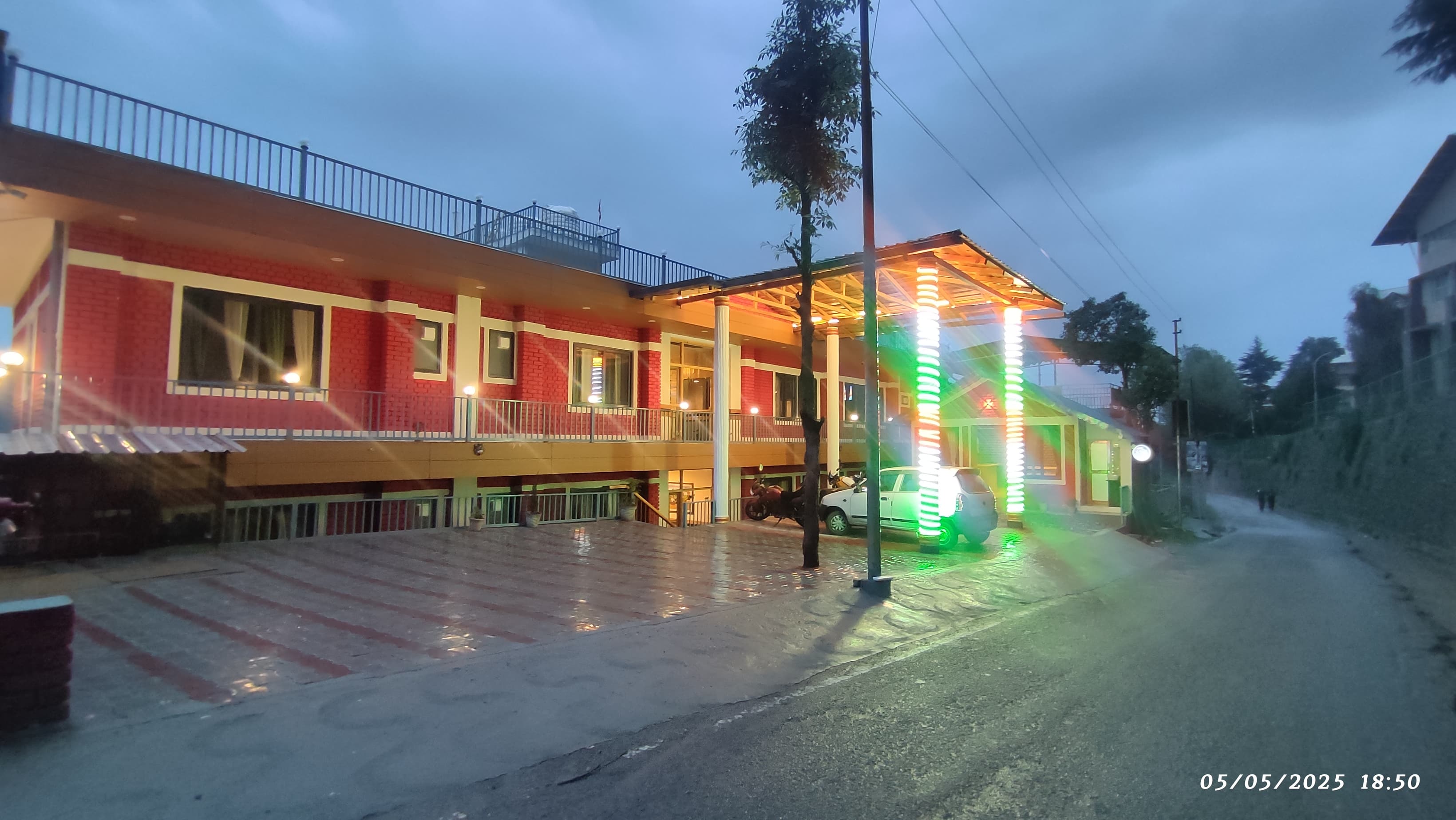 Aashiyana- The White Hill Hotel img