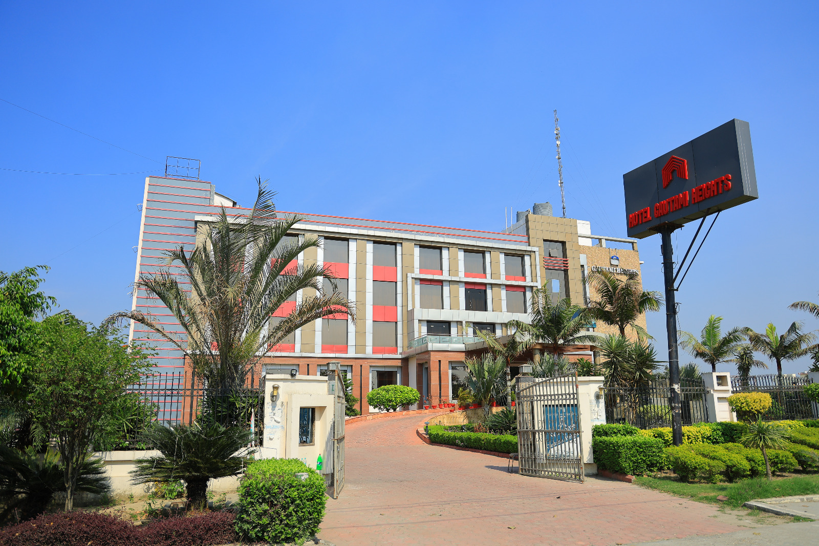 Hotel Gautami Heights Kashipur img