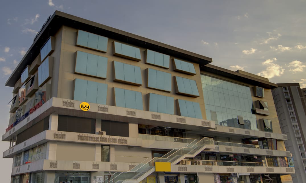 Hotel Natasha Surat img