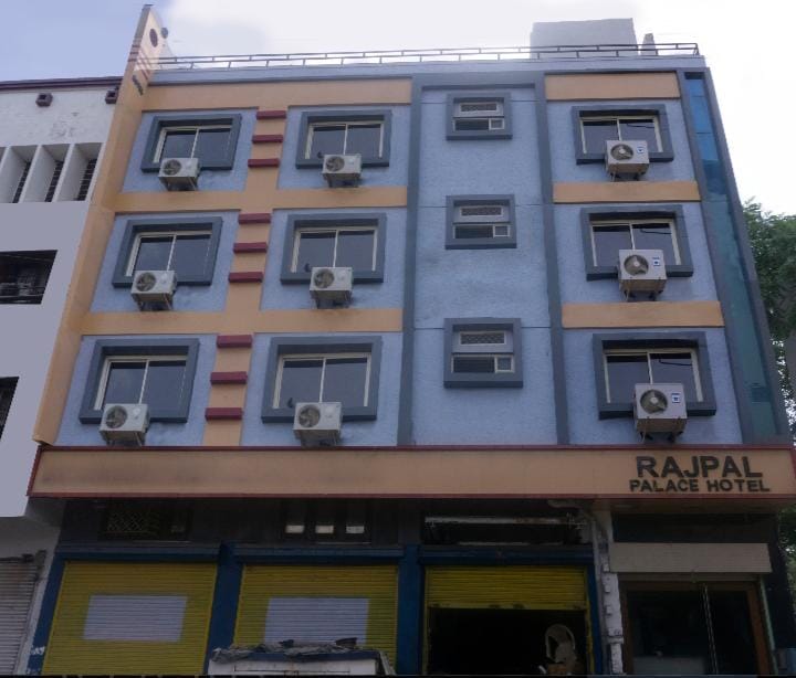 Hotel Rajpal Palace img