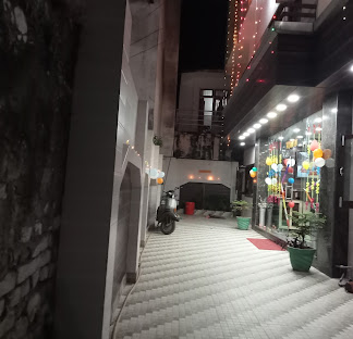 Hotel Shree Radha niwas upper bazar katra img