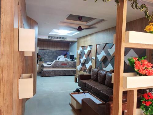 The Grand Takshak img