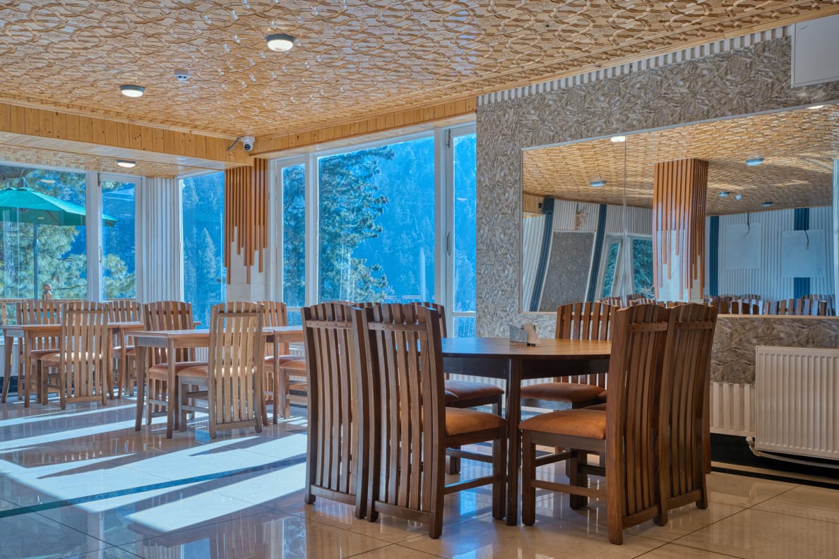 Xenious White House Eco Recort Naranag Sonmarg img